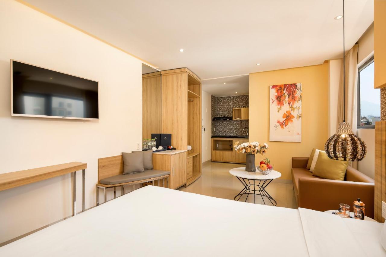 Bella Merry Hotel&Apartment Da Nang Esterno foto
